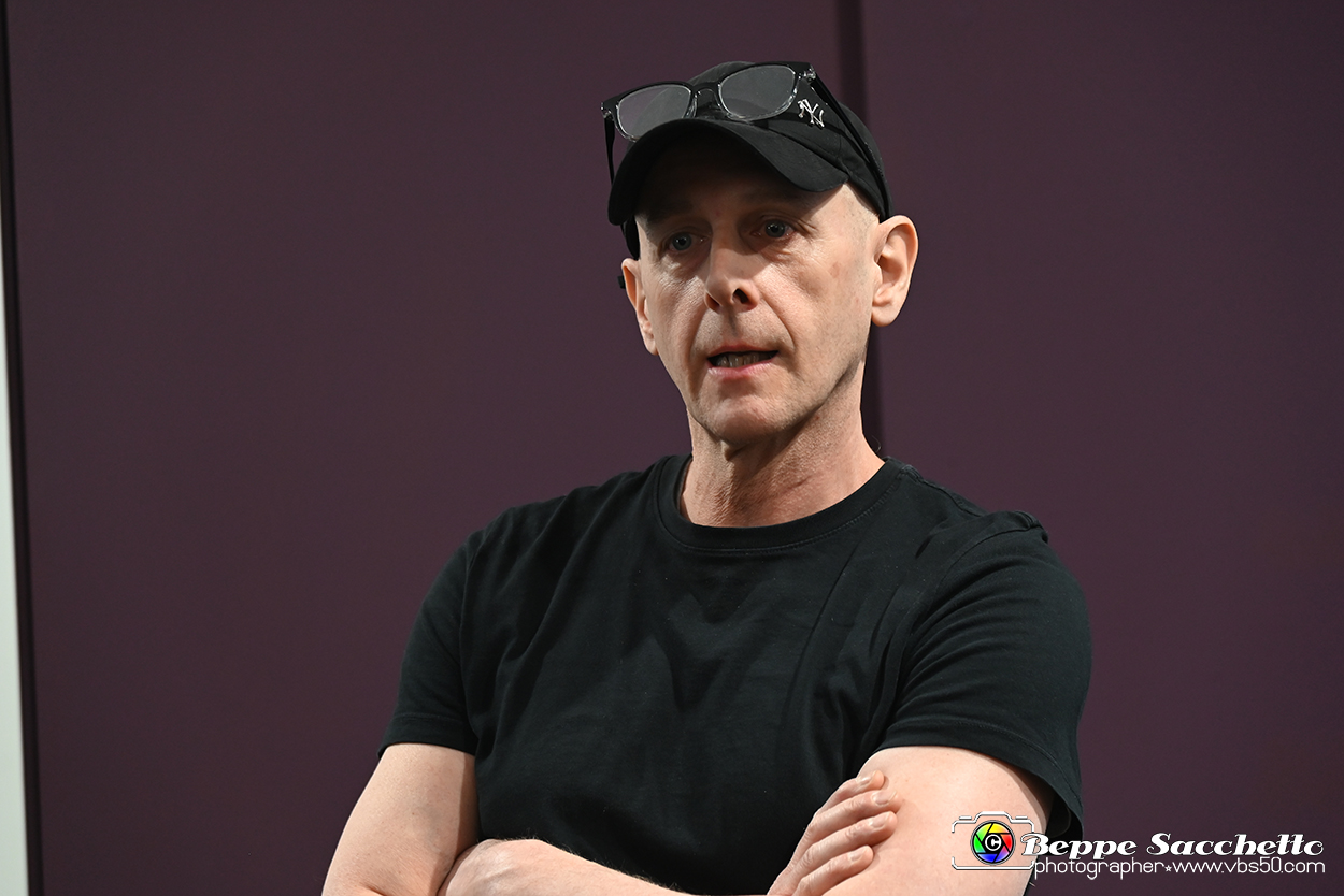 VBS_1749 - Mostra Peter Hince - Queen Experience.jpg